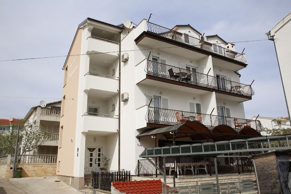 Apartments Valentino Vodice Exteriör bild